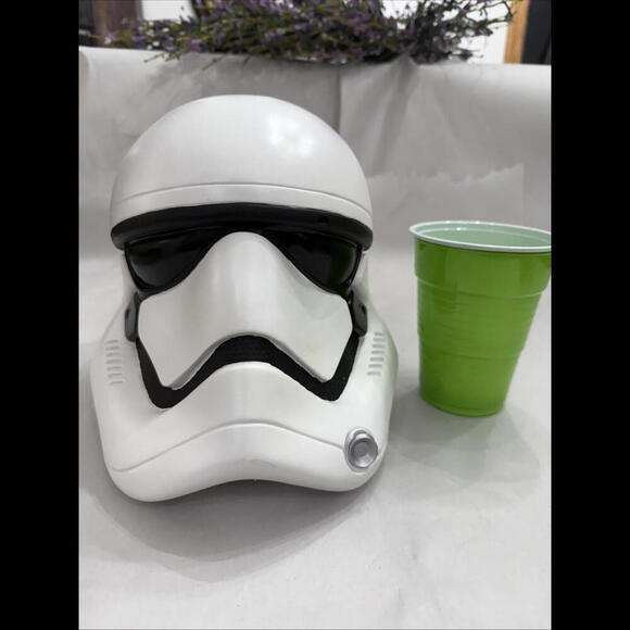 Disney Star Wars Coin Bank - The ForceAwakens - Large Stormtrooper Helmet - Picture 2 of 6